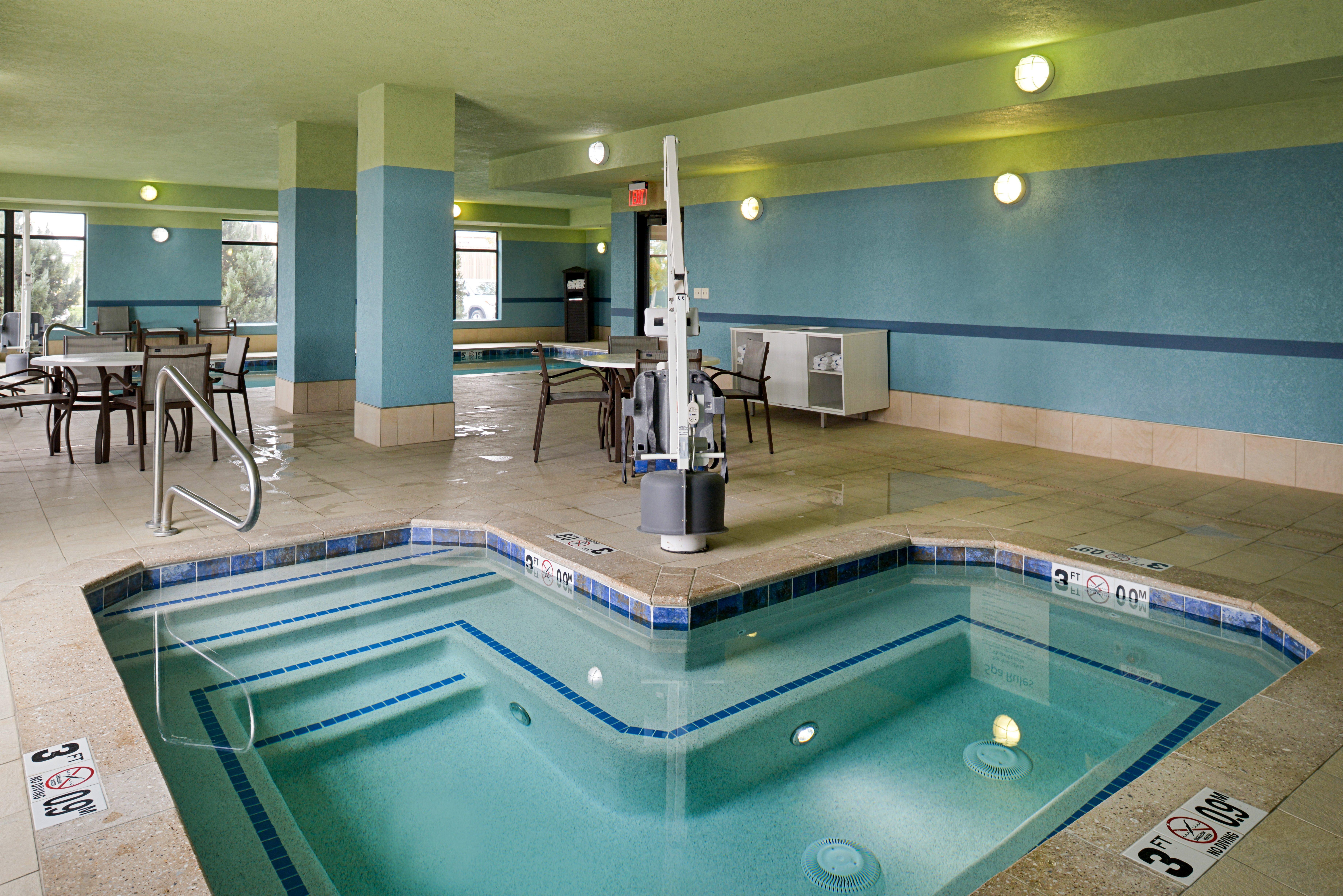 Holiday Inn Express & Suites Pueblo By Ihg Eksteriør bilde