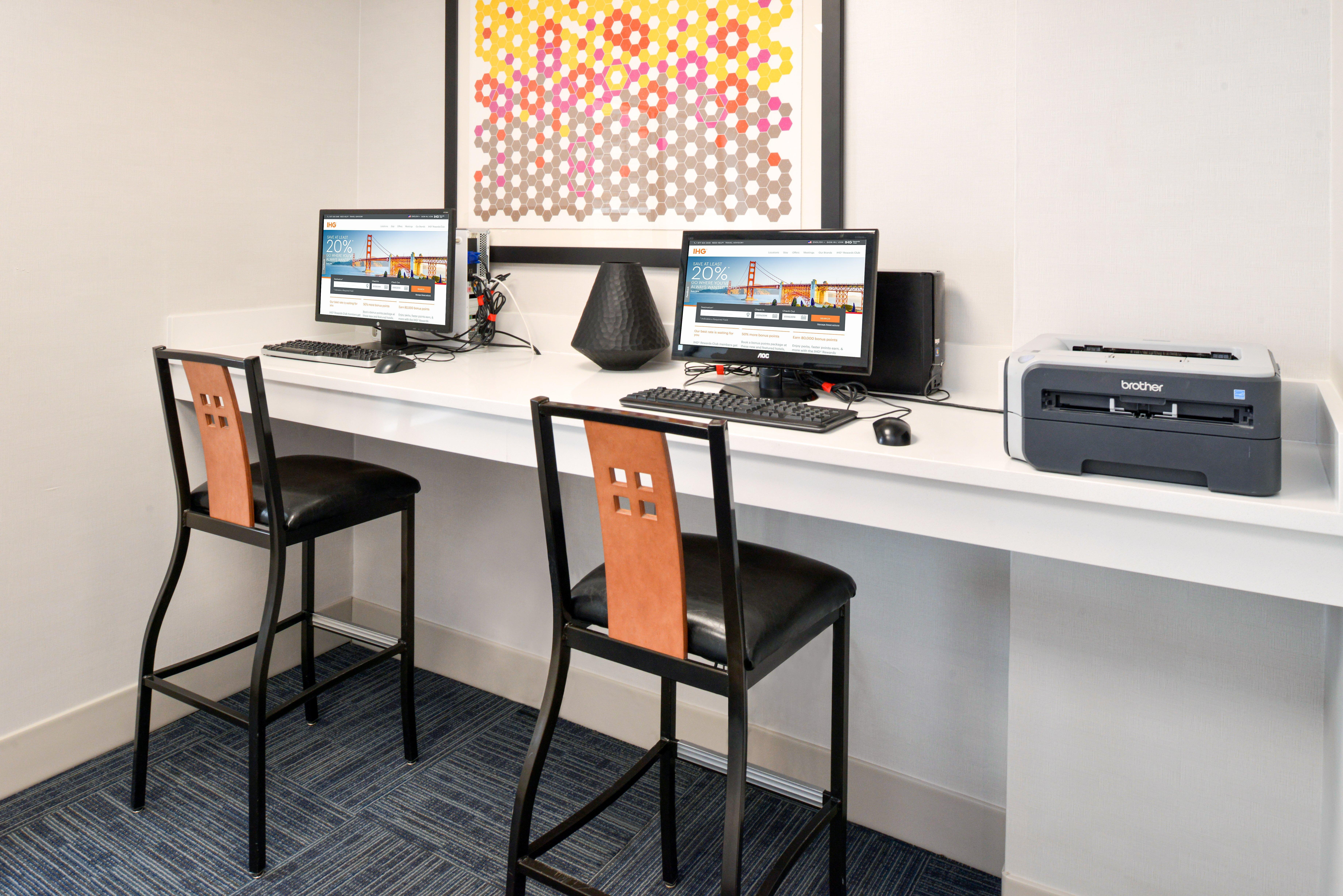 Holiday Inn Express & Suites Pueblo By Ihg Eksteriør bilde