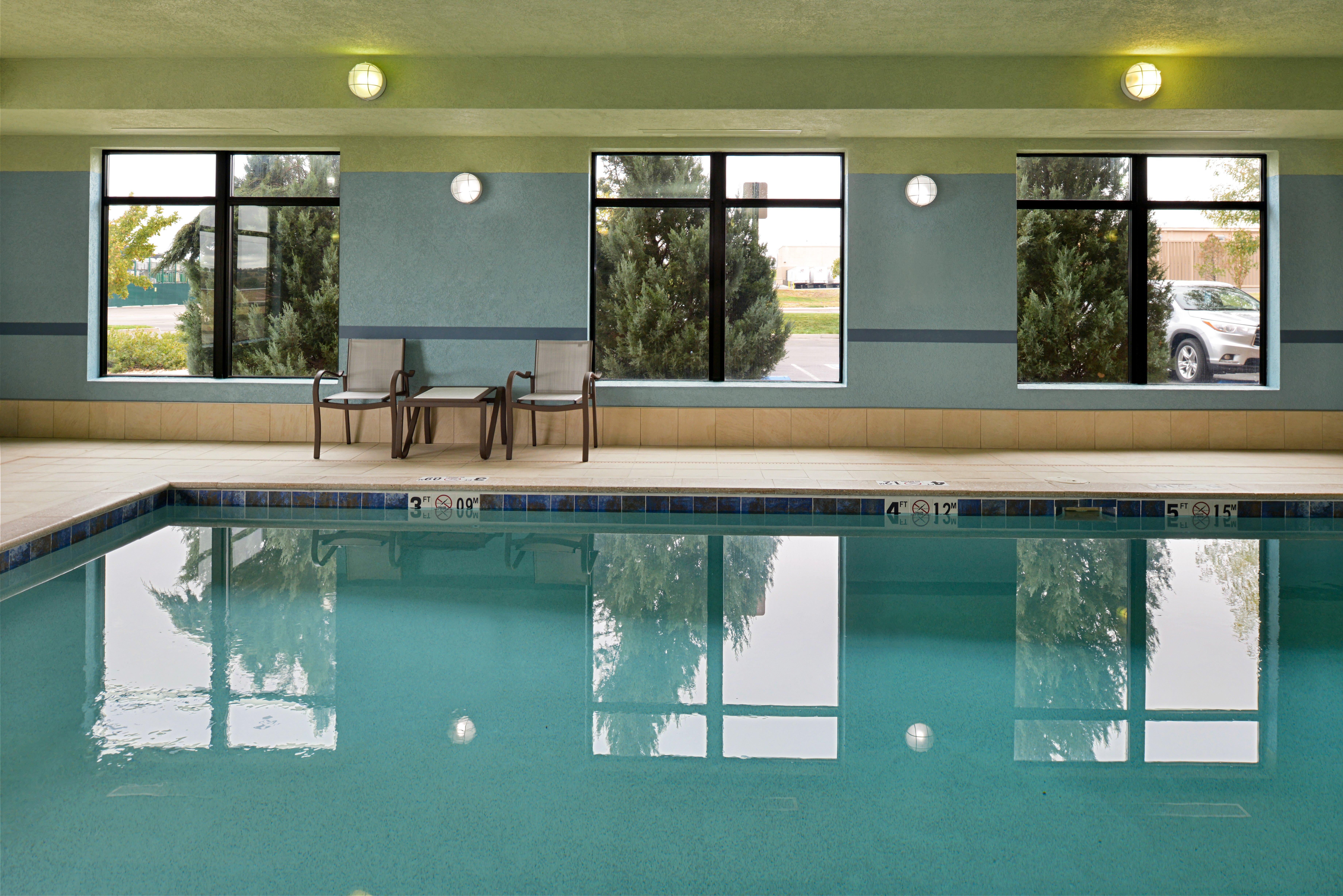 Holiday Inn Express & Suites Pueblo By Ihg Eksteriør bilde