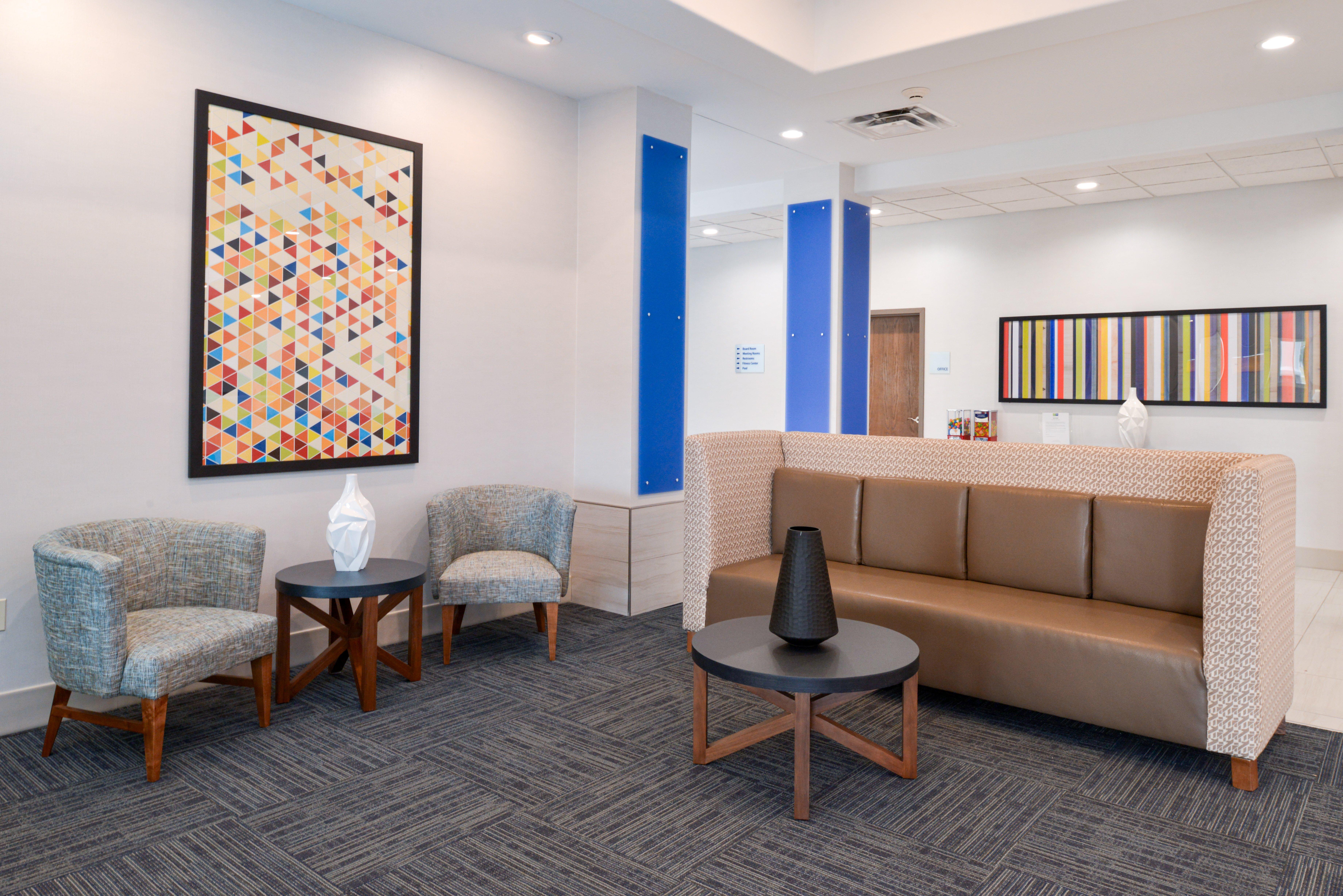 Holiday Inn Express & Suites Pueblo By Ihg Eksteriør bilde