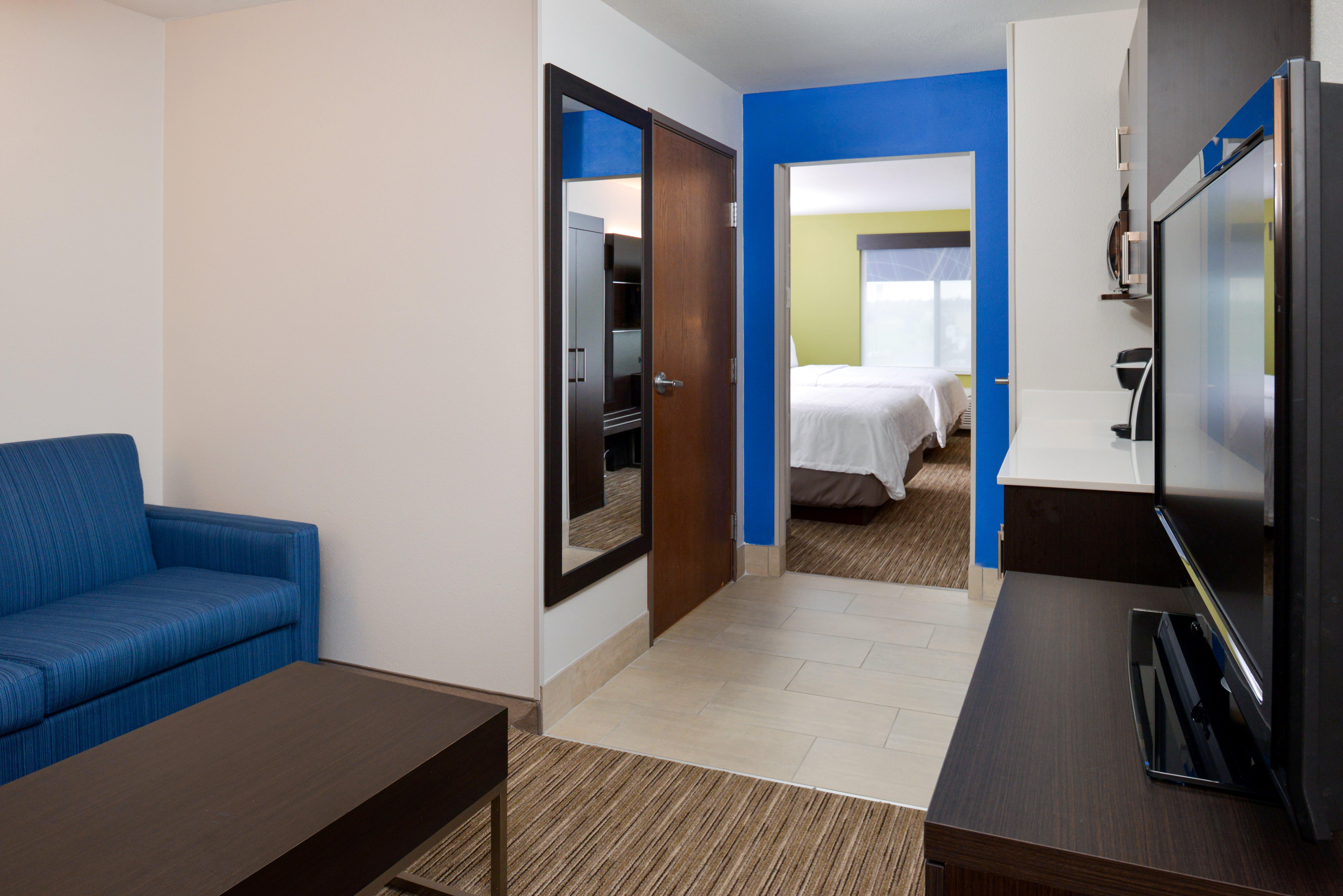 Holiday Inn Express & Suites Pueblo By Ihg Eksteriør bilde