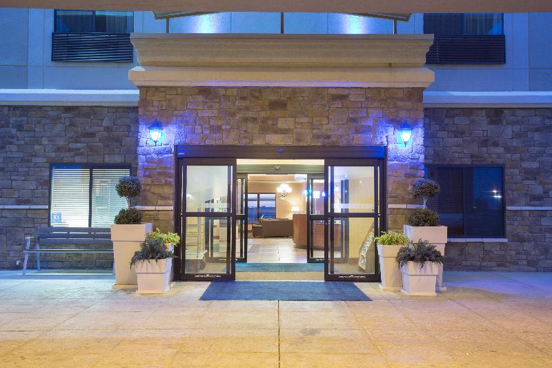 Holiday Inn Express & Suites Pueblo By Ihg Eksteriør bilde