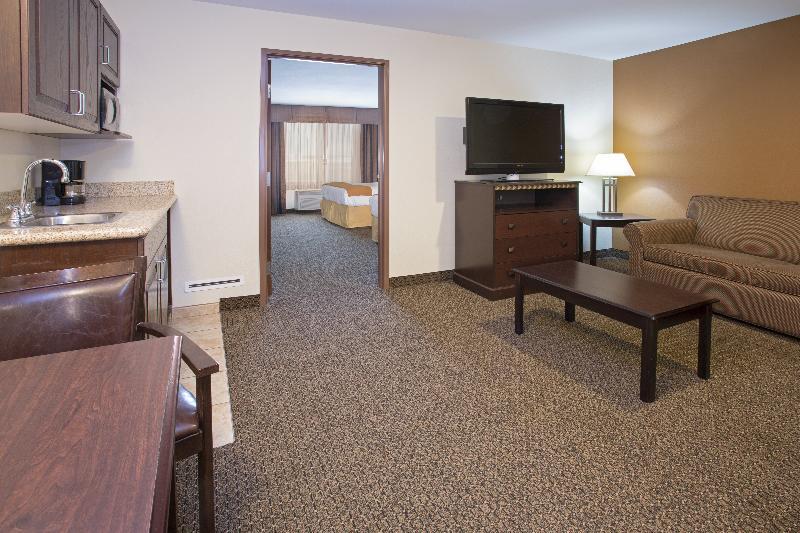 Holiday Inn Express & Suites Pueblo By Ihg Eksteriør bilde