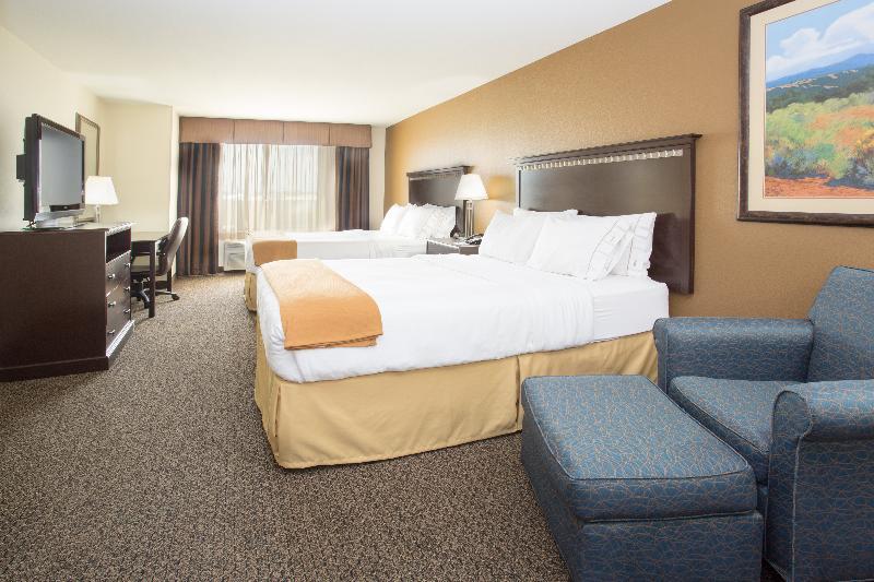 Holiday Inn Express & Suites Pueblo By Ihg Eksteriør bilde