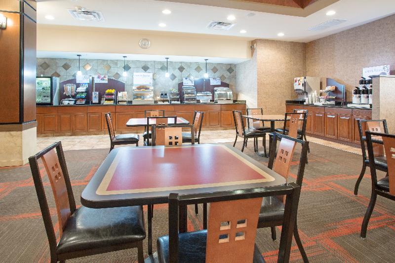 Holiday Inn Express & Suites Pueblo By Ihg Eksteriør bilde
